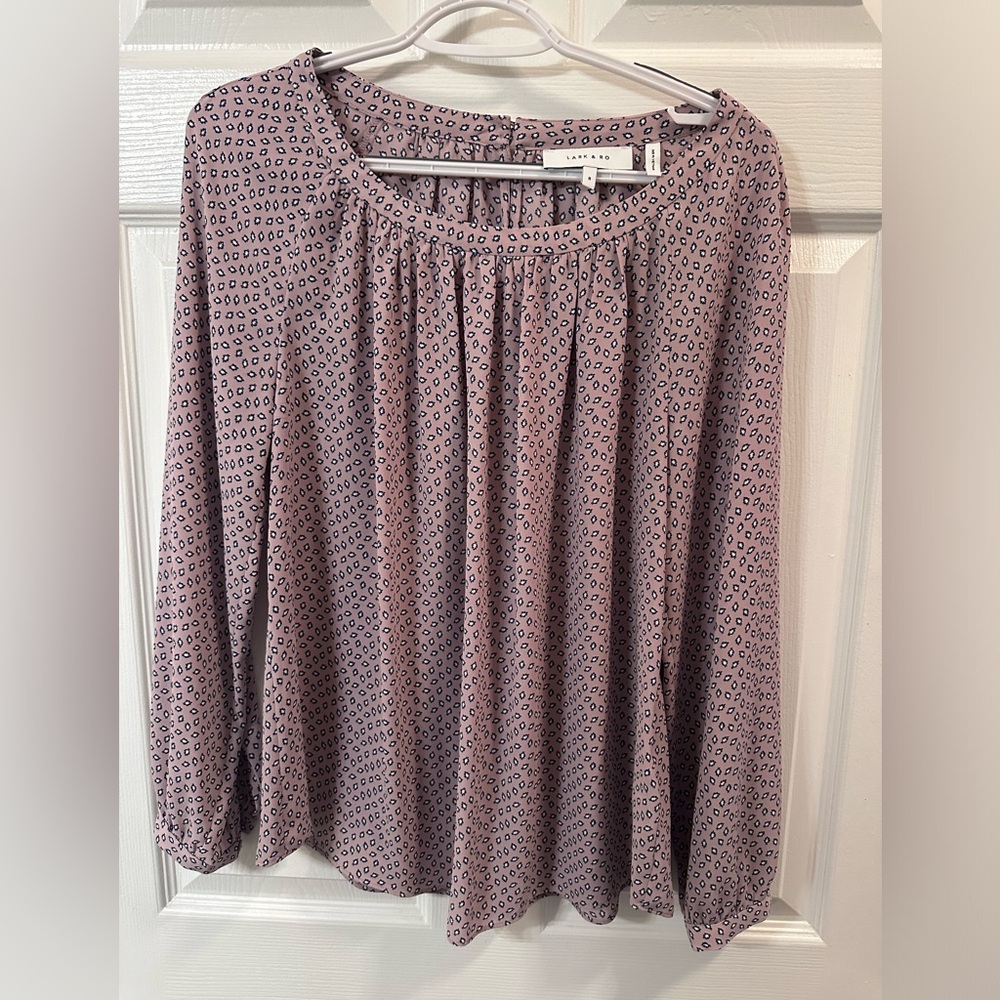 Lark and Ro Pink Blouse with design, size 8 new never worn no tags